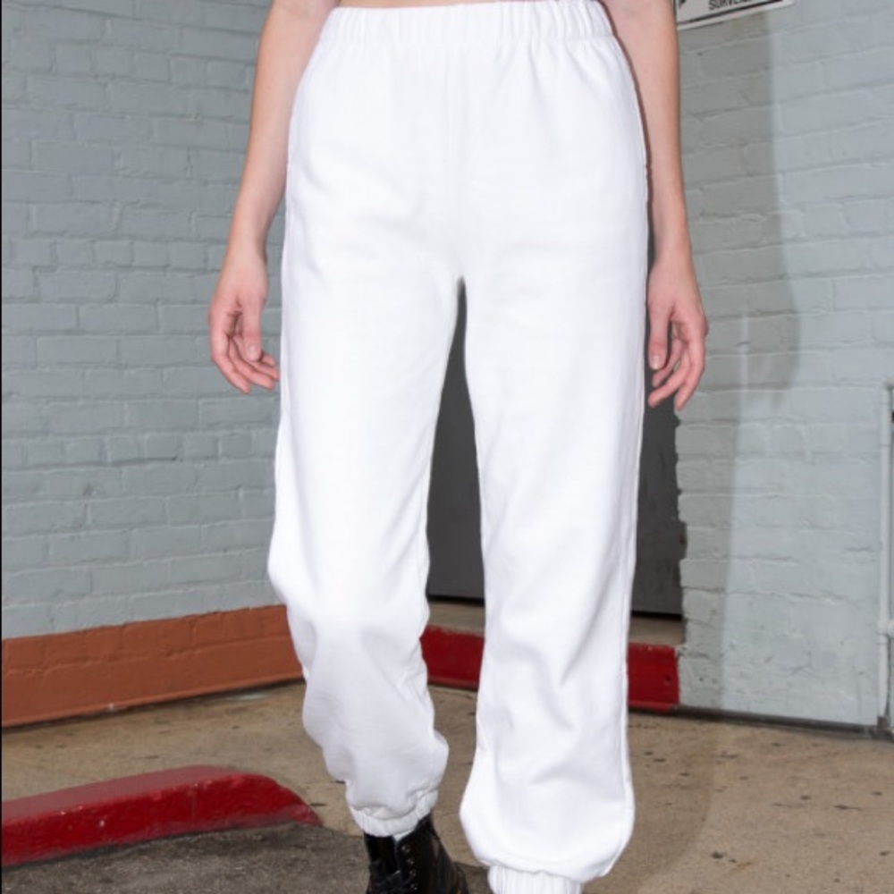 Brandy Melville Rosa Sweatpants (White)